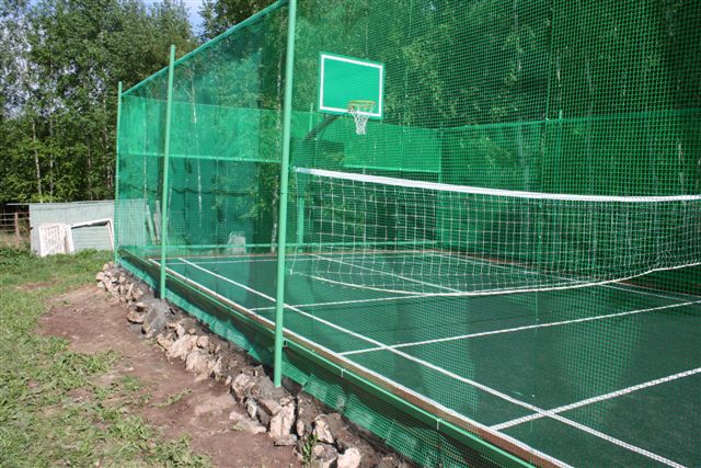 Открытые спортивные площадки